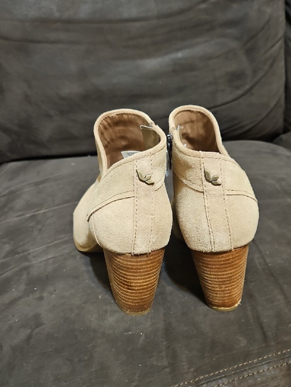 Koolaburra Sand Suede Ankle Booties with Stacked Heel - Picture 4 of 9